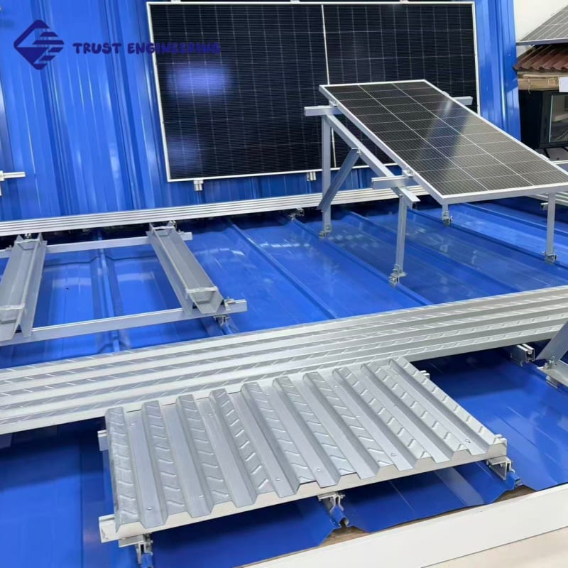 Metal roof mounting system showroom display with blue roof