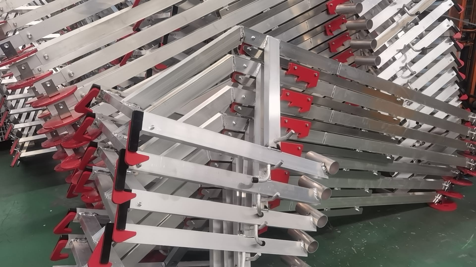 Rooftop safety guardrail system installed on solar roof edge