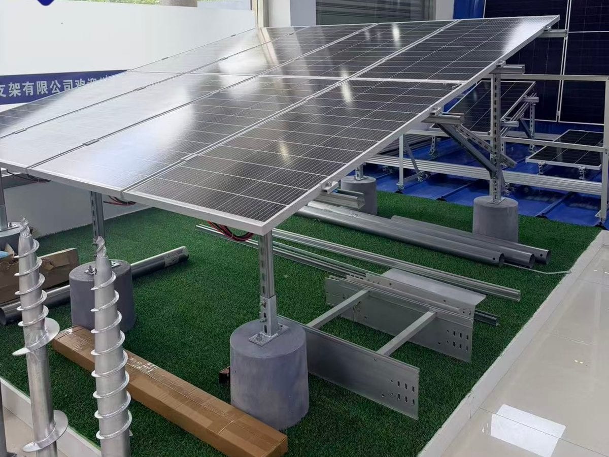 Steel mounting system full display